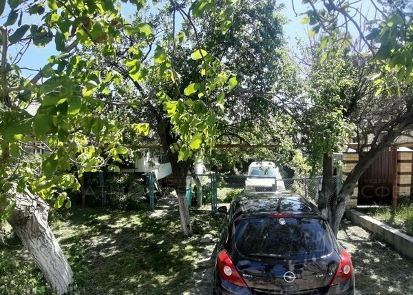Продаётся дом в Анапской с большим участком