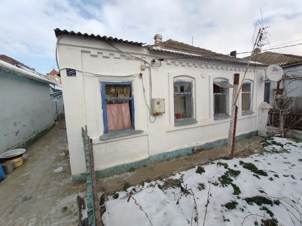 Продаётся 1/2 дома с земельным участком в г. Анапа