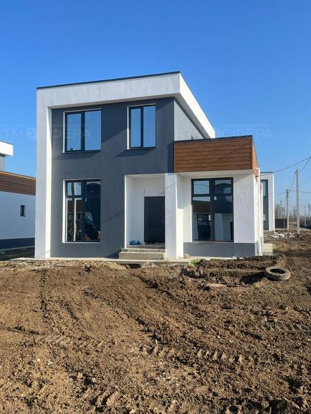 Продаётся дом в стиле Хай Тек в курортном посёлке Витязево