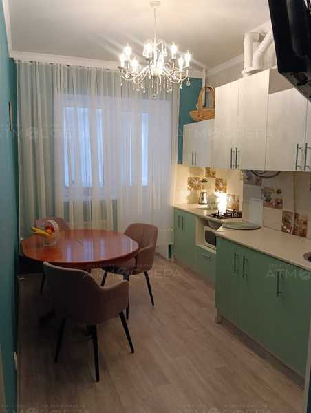 2-к. квартира, 55 м², 1/5 эт на ул. Ленина