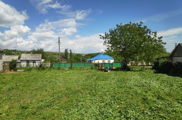Участок ЛПХ (ИЖС) 12,49 сот в х. Чекон Анапского района
