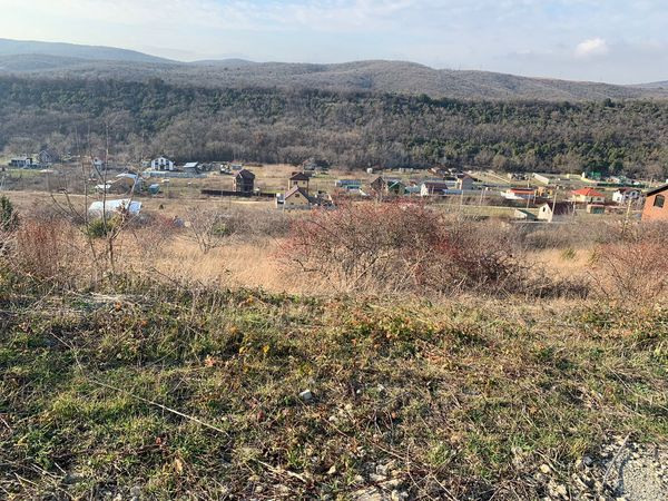Участок в п. Сукко 6,7 сот в КП Дачи