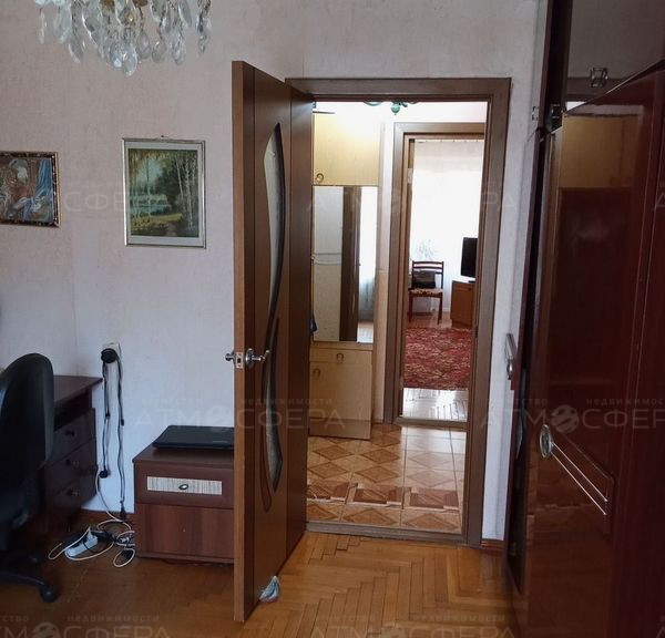 3-к. квартира, 60 м², 1/5 эт.