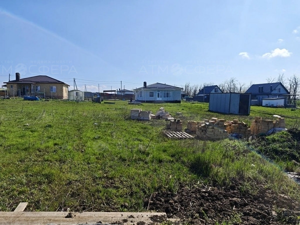 Продаётся земельный участок в с. Юровка