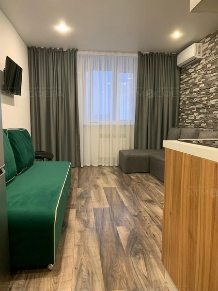 Продается студия с ремонтом в ЖК Трио