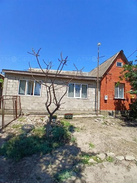 Продаётся дом на большом участке в х. Уташ